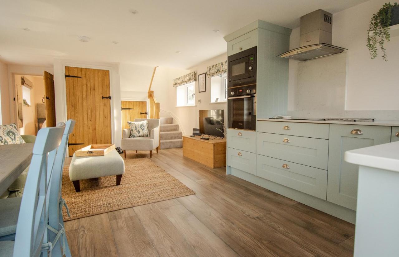 Finwood Green Farm Holiday Cottages-The Calf Shed And The Milk Parlour Henley-in-Arden Extérieur photo
