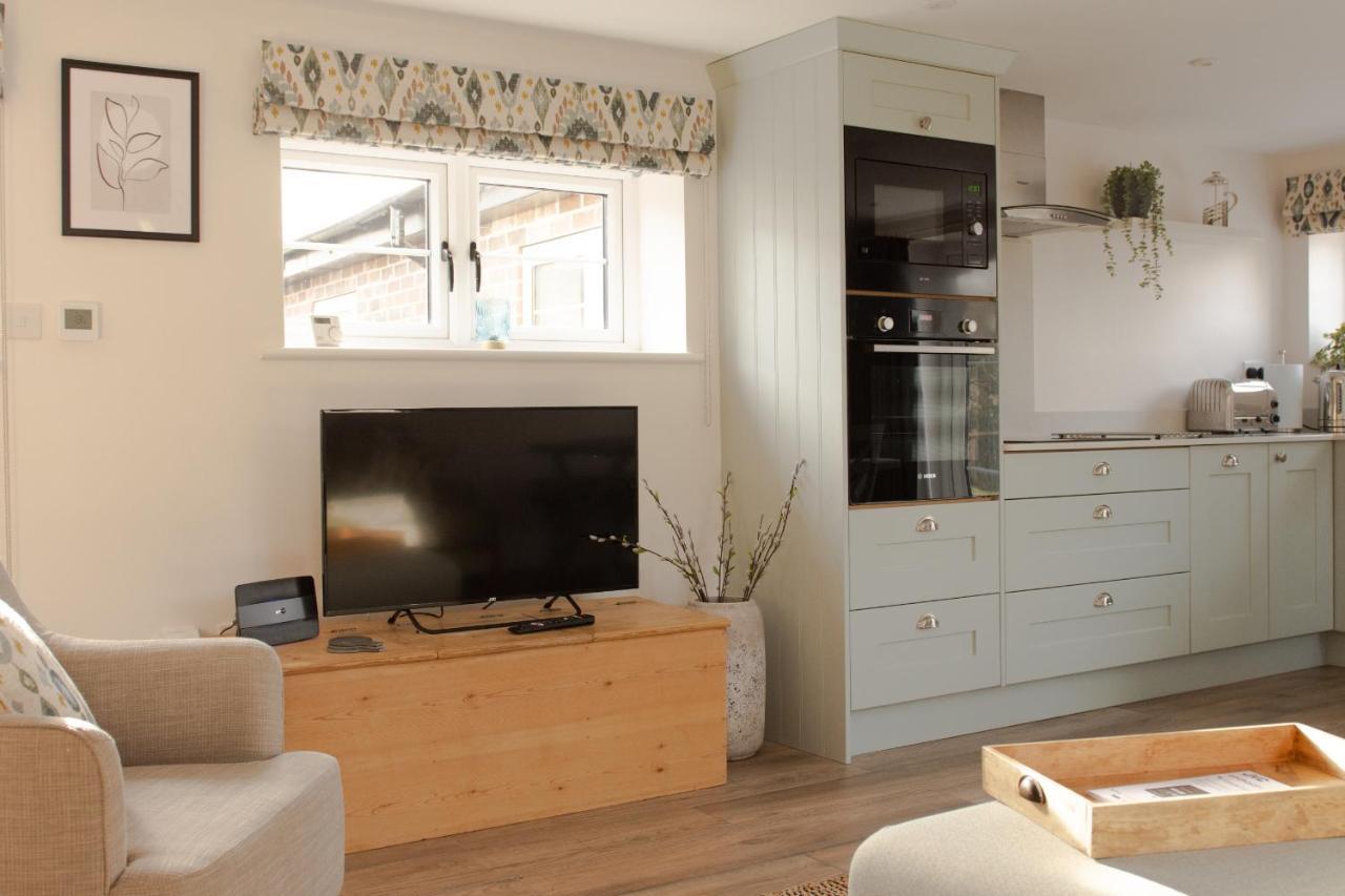 Finwood Green Farm Holiday Cottages-The Calf Shed And The Milk Parlour Henley-in-Arden Extérieur photo
