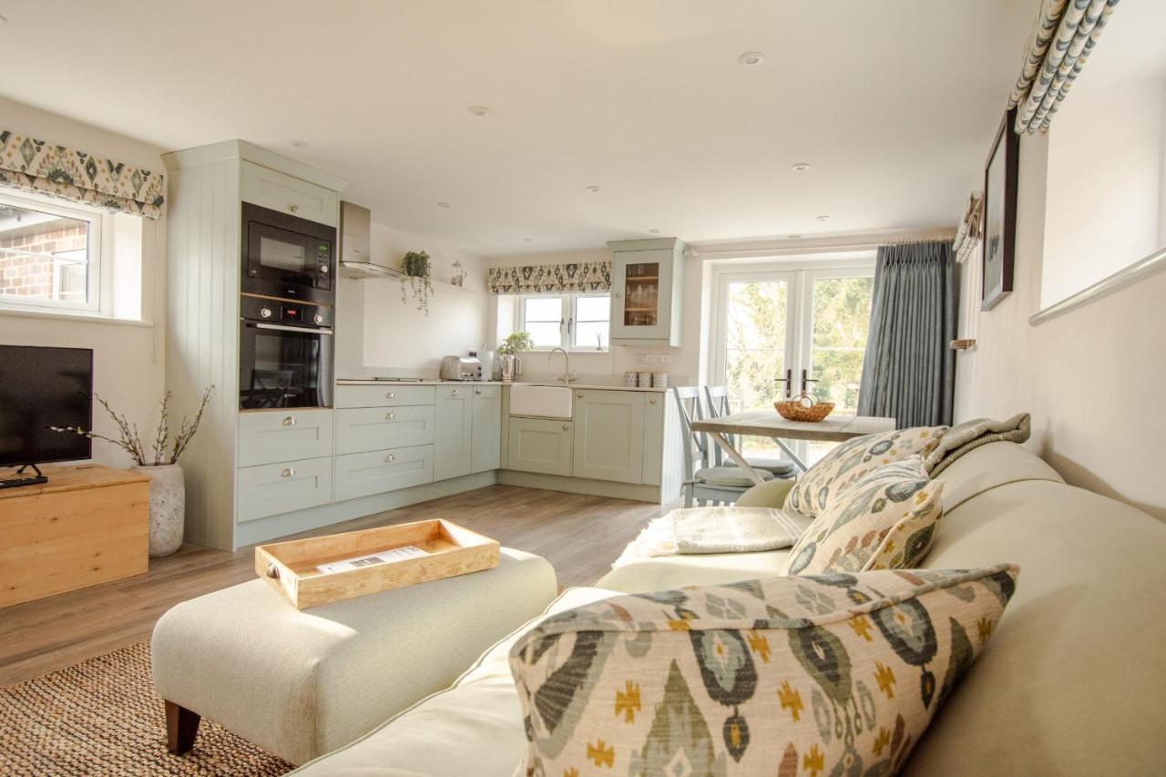 Finwood Green Farm Holiday Cottages-The Calf Shed And The Milk Parlour Henley-in-Arden Extérieur photo