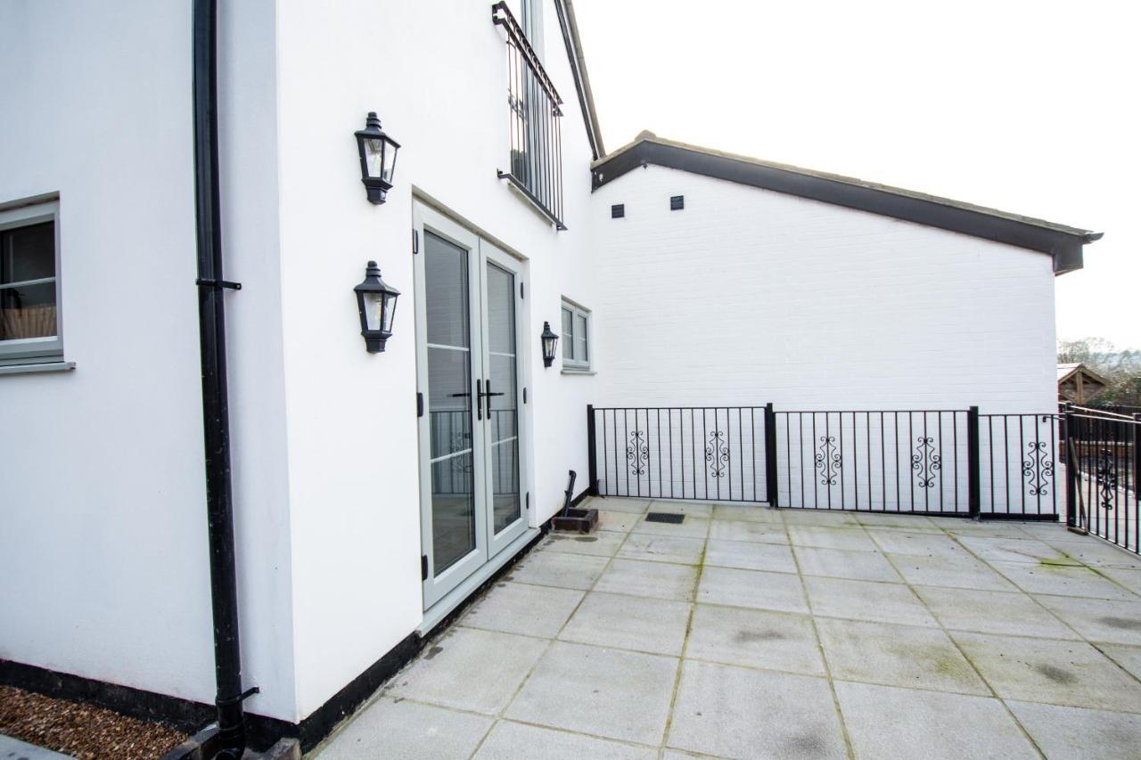 Finwood Green Farm Holiday Cottages-The Calf Shed And The Milk Parlour Henley-in-Arden Extérieur photo
