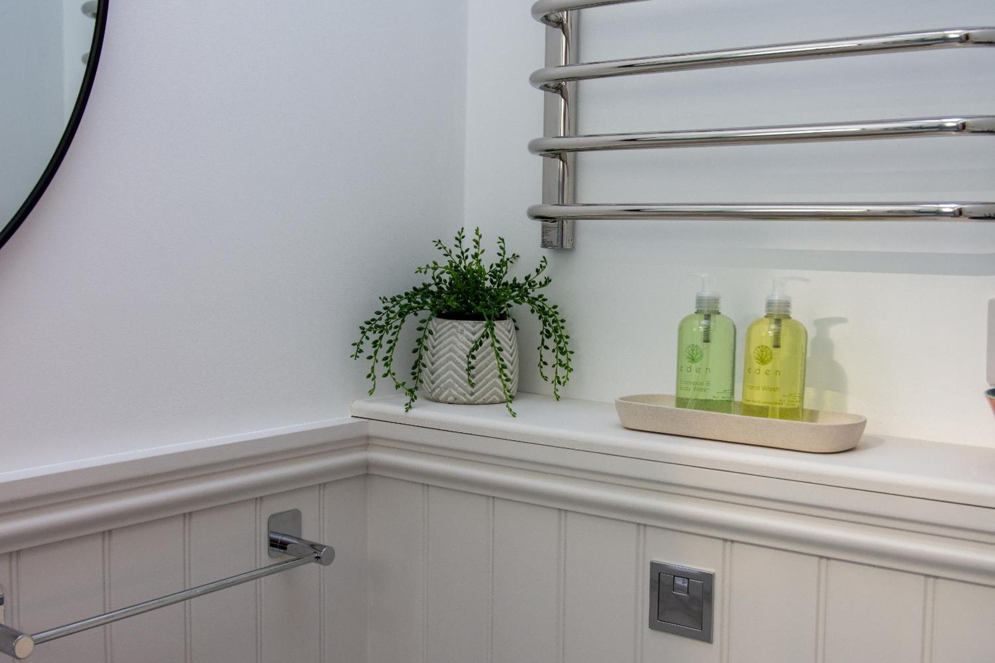 Finwood Green Farm Holiday Cottages-The Calf Shed And The Milk Parlour Henley-in-Arden Chambre photo