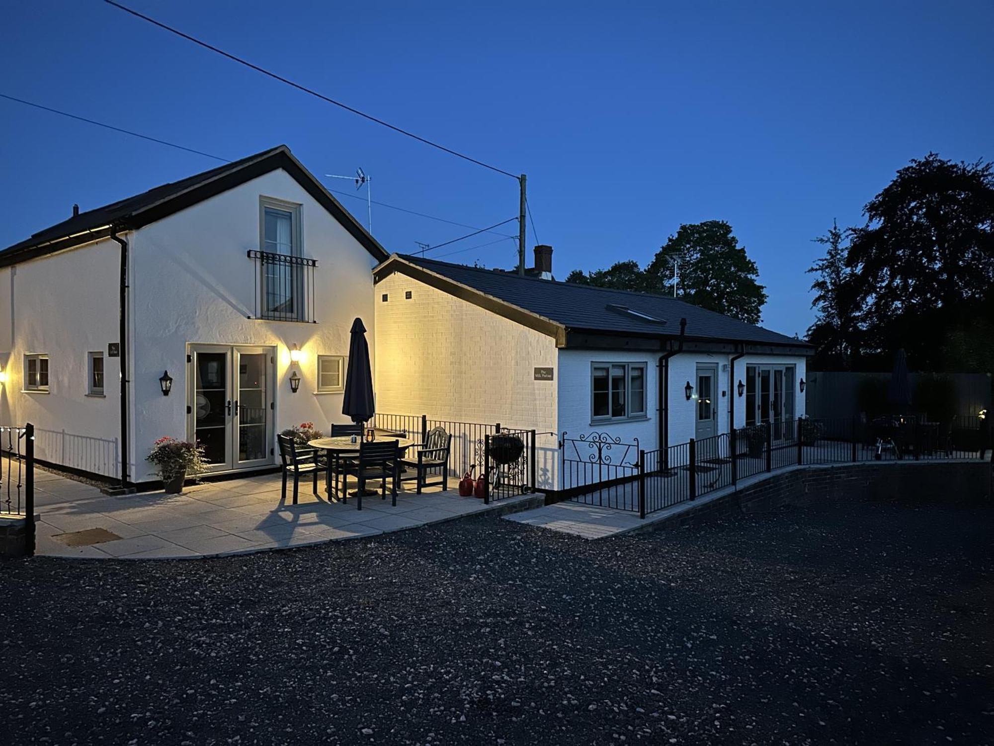 Finwood Green Farm Holiday Cottages-The Calf Shed And The Milk Parlour Henley-in-Arden Chambre photo