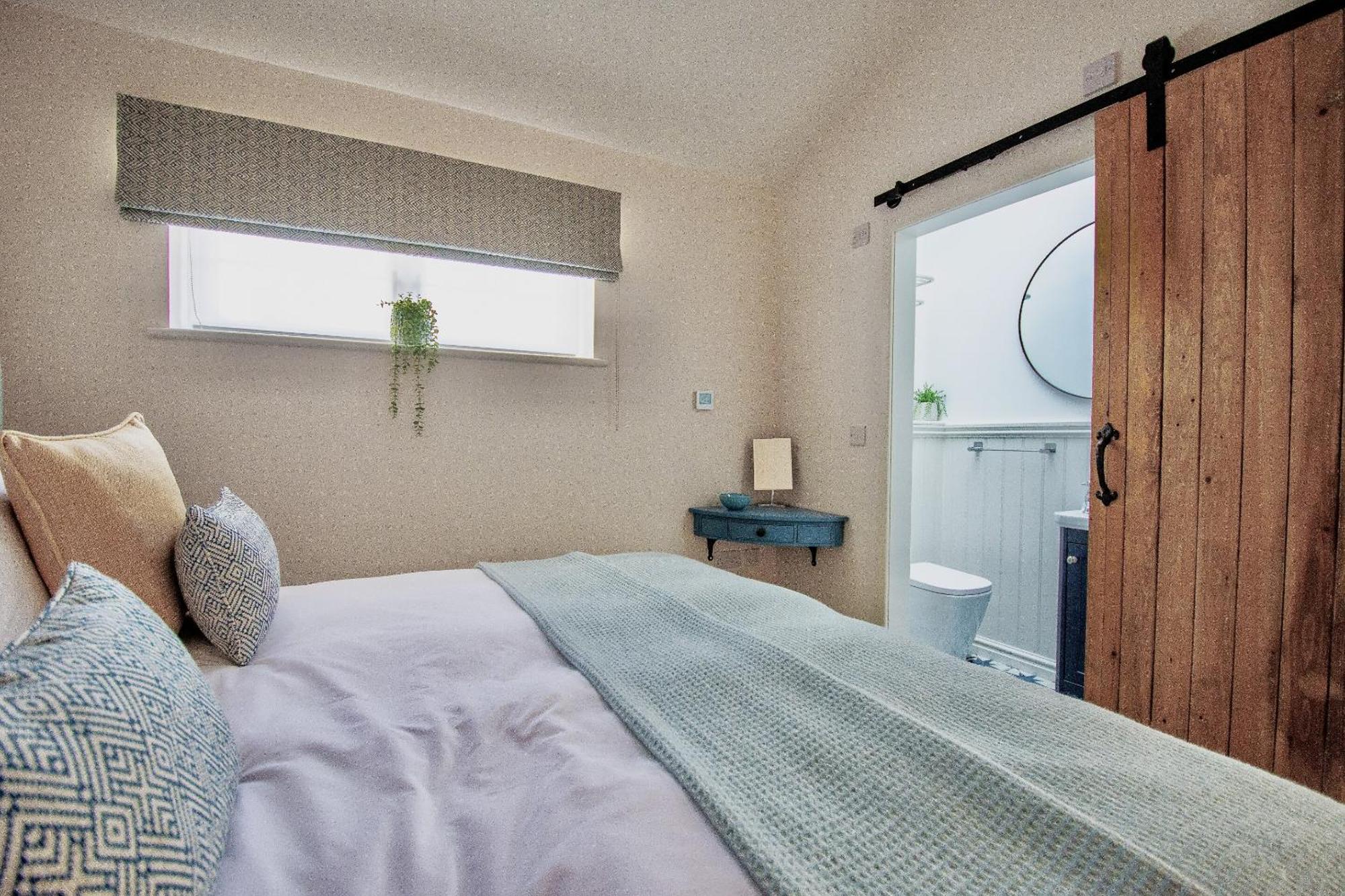 Finwood Green Farm Holiday Cottages-The Calf Shed And The Milk Parlour Henley-in-Arden Chambre photo